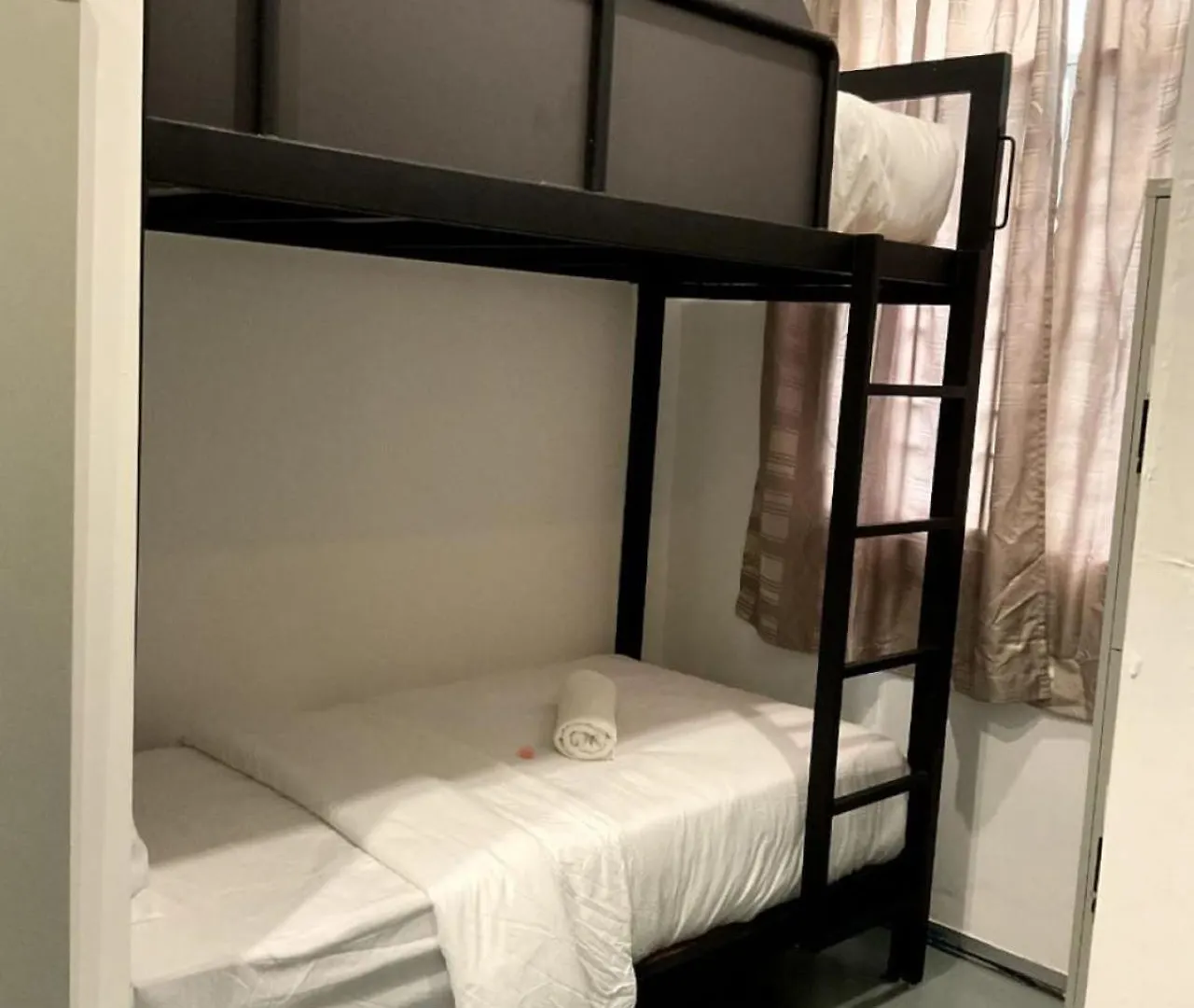 39 Love Lane - Smart Intelligent Inn Georgetown George Town